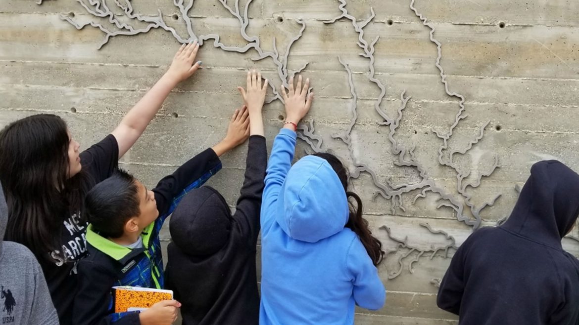 Confluence Park River Sculpture with School Children